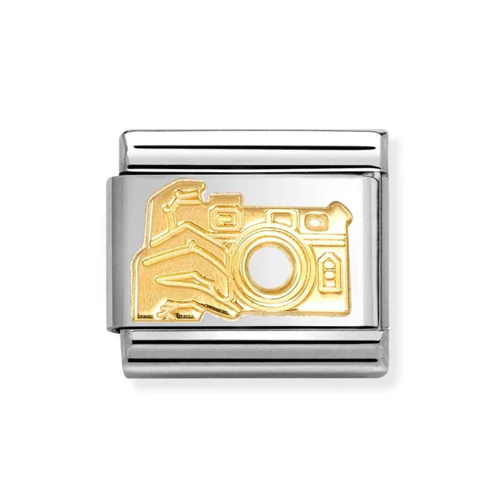 Composable Classic Camera In 18K Gold Charm