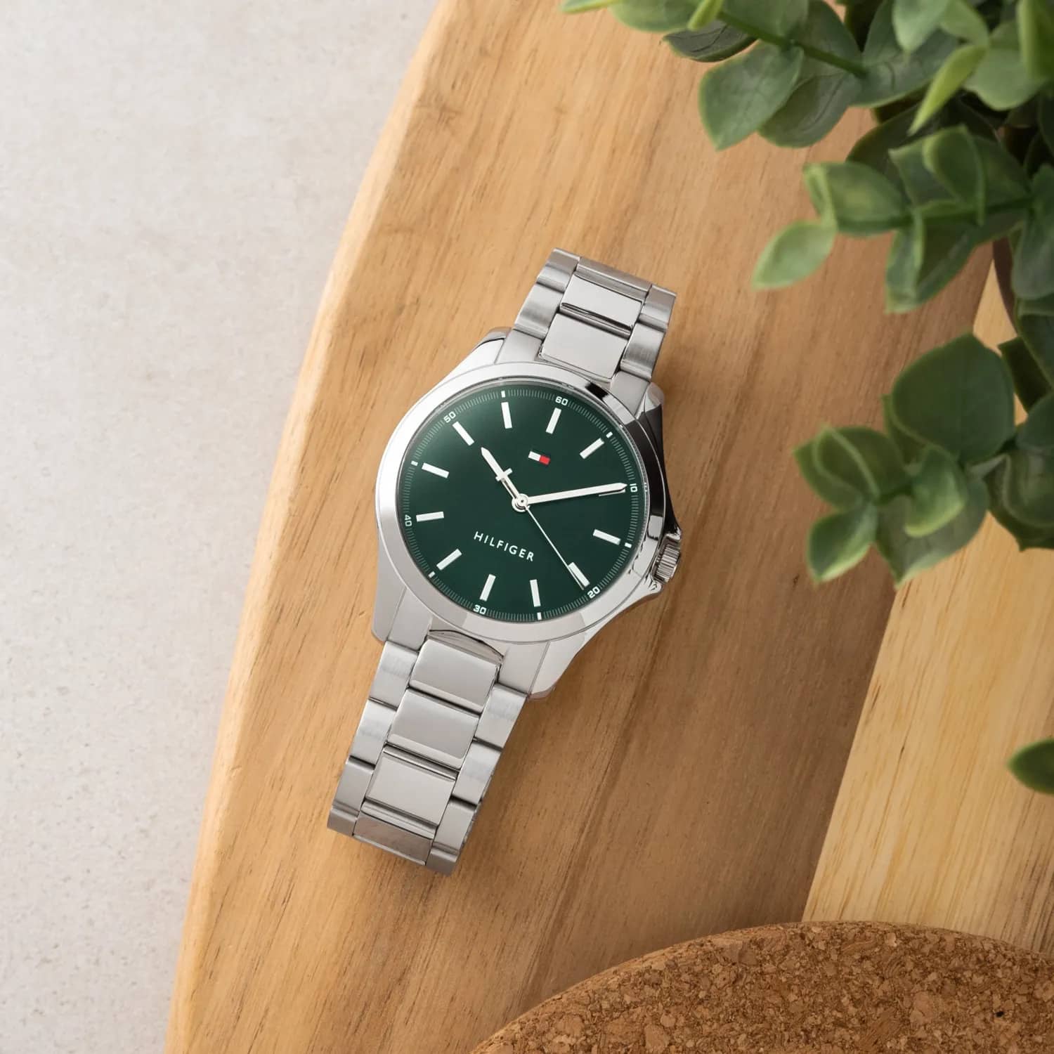 Bruce Emerald Green Dial With Stainless Steel Bracelet Gents Watch