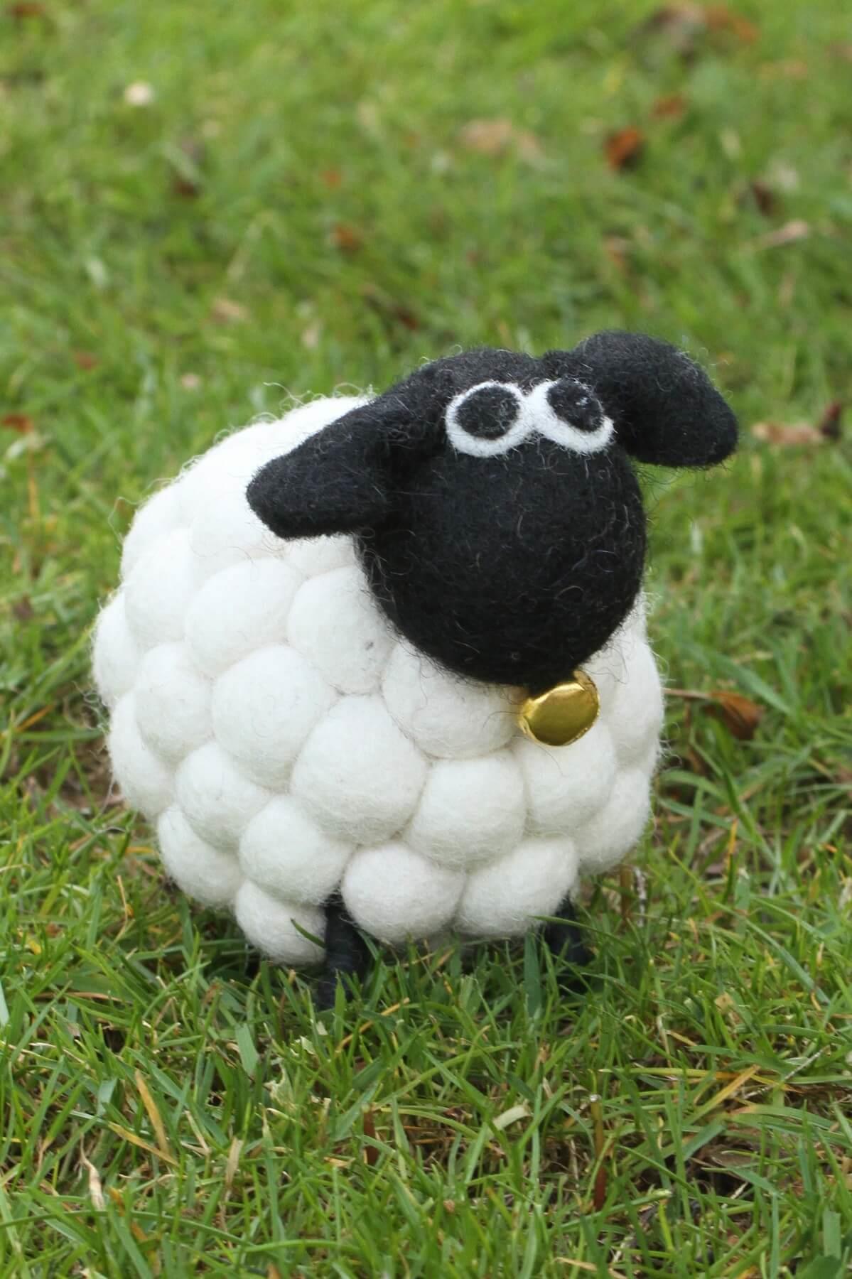 Tessa The Bobbly Lamb Decoration