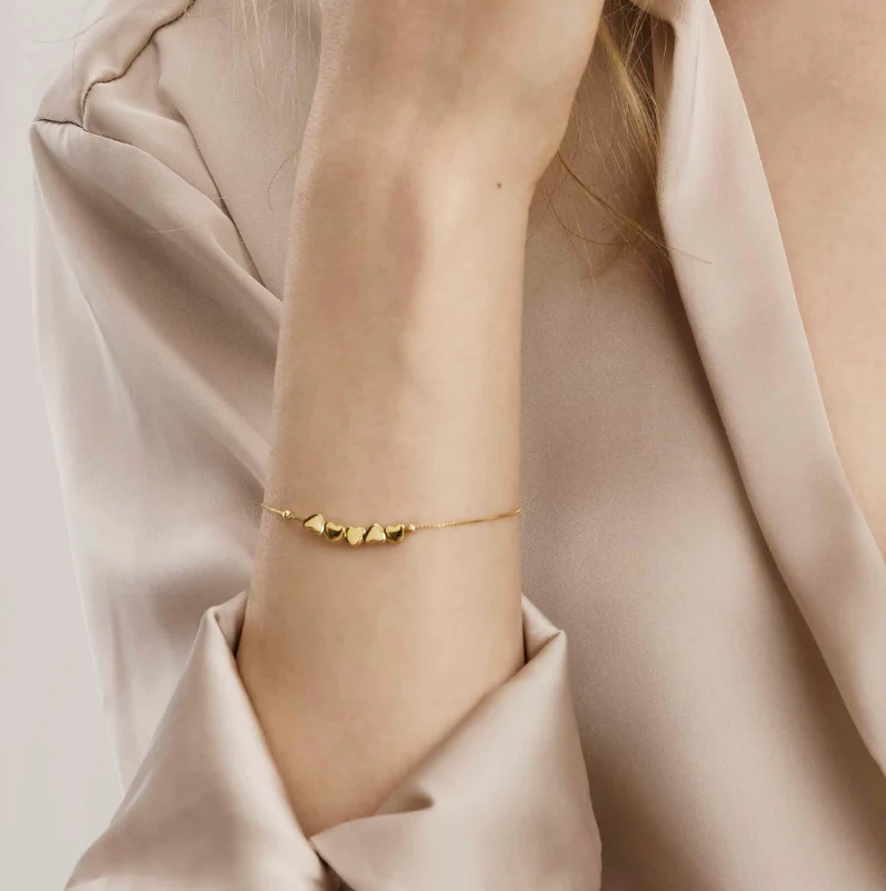 18k Gold Plated Armonica Bracelet With Row Of Hearts