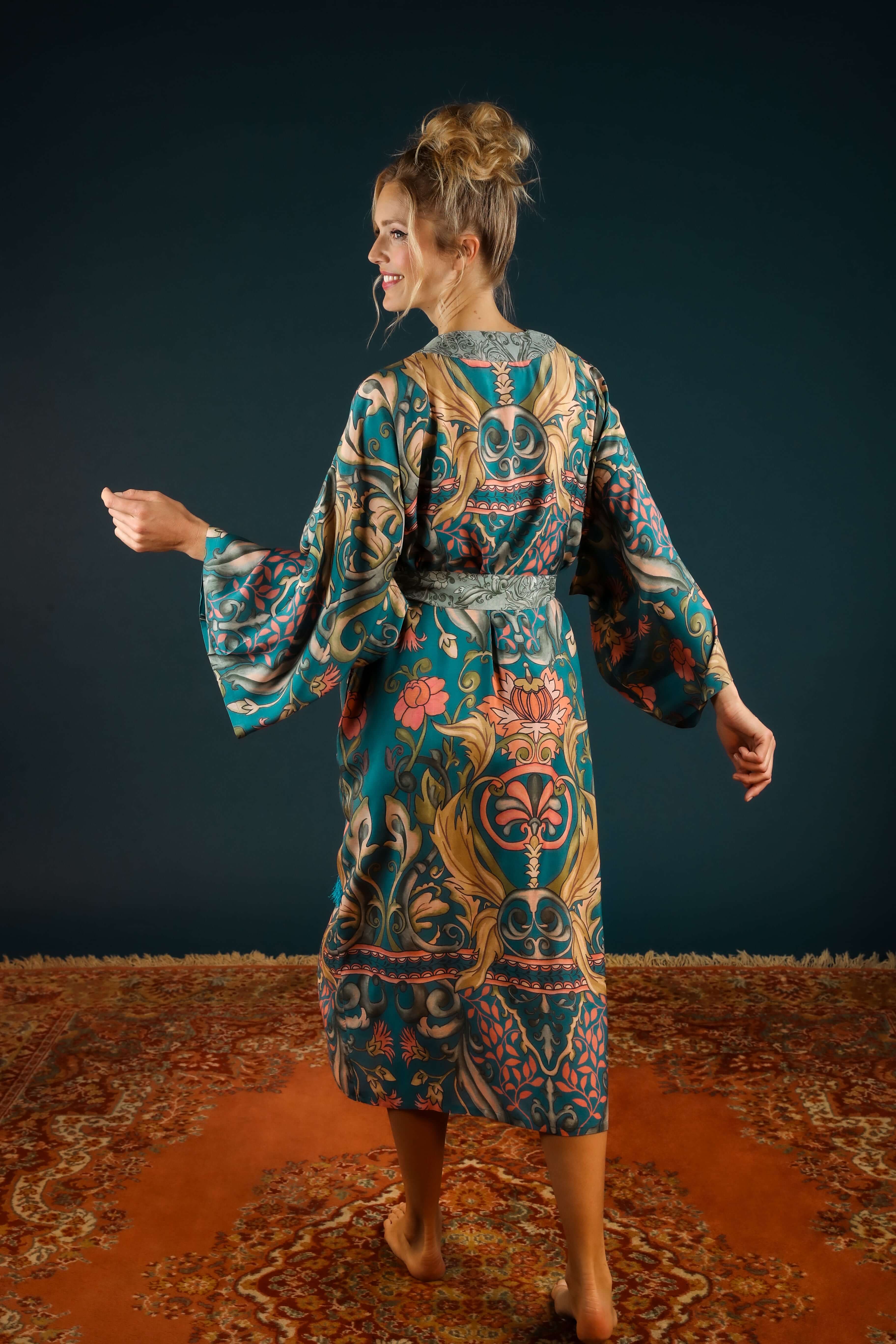 PRINTED KIMONO GOWN - Decorative Damask