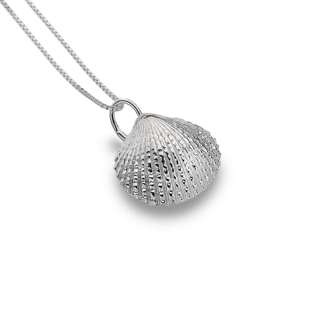 Origins Cockle Shell Pendant Necklace