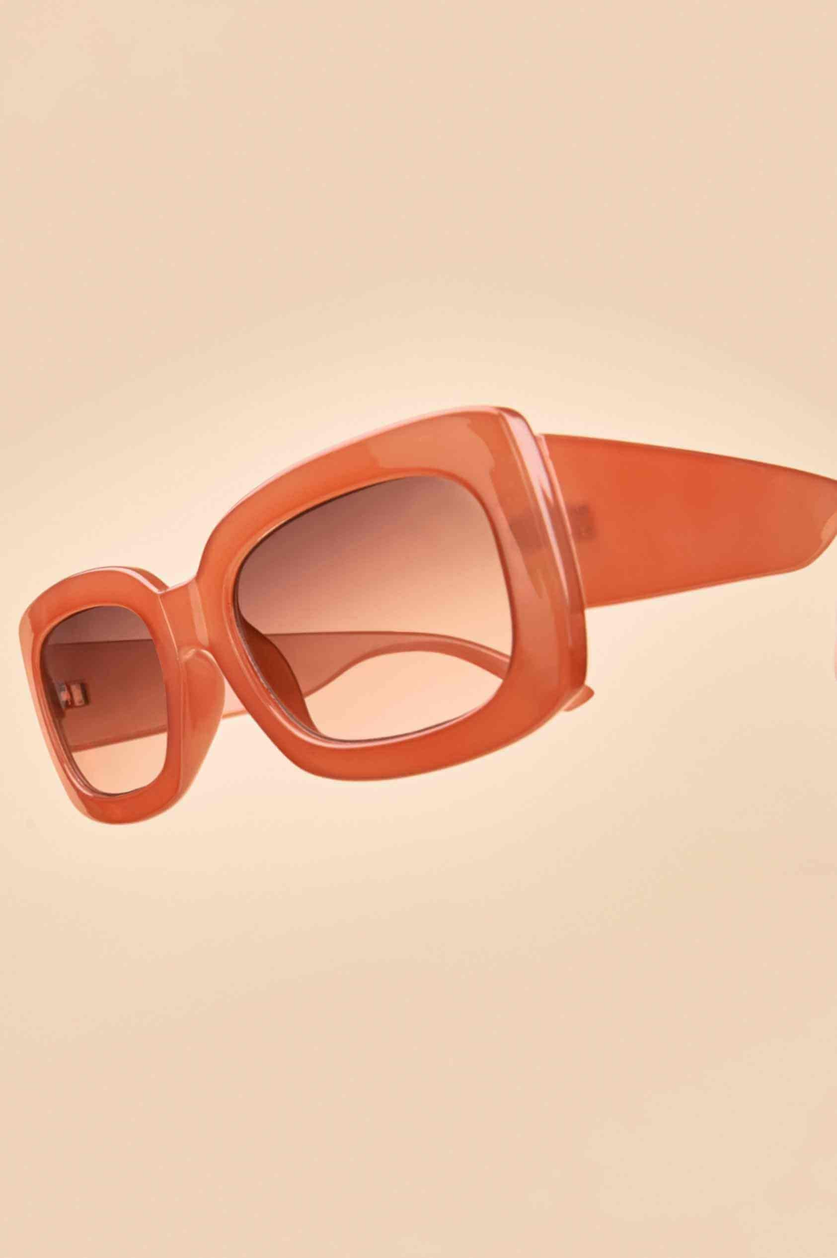 Everlee Ltd Edition Sunglasses - Peach