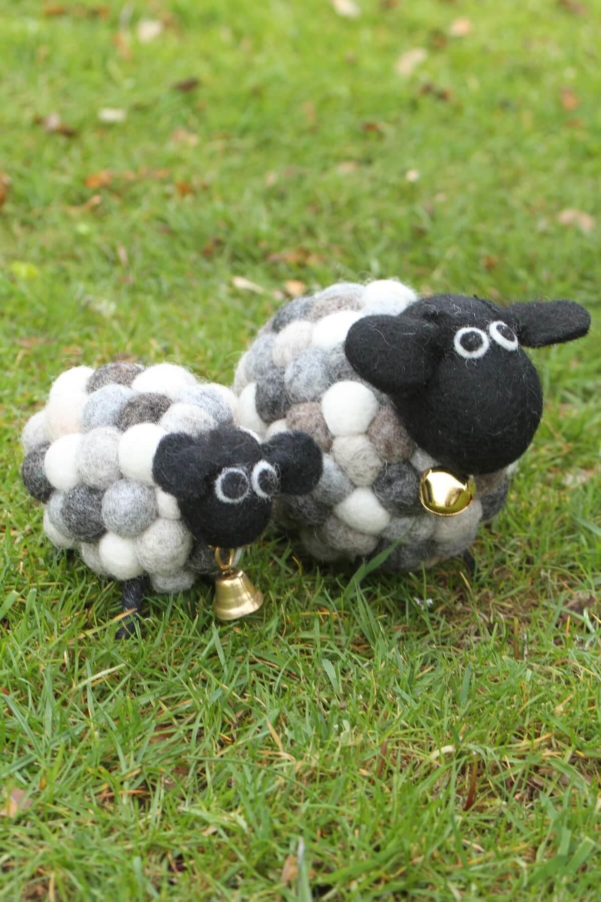 Helen The Herdi Bobbly Lamb Decoration