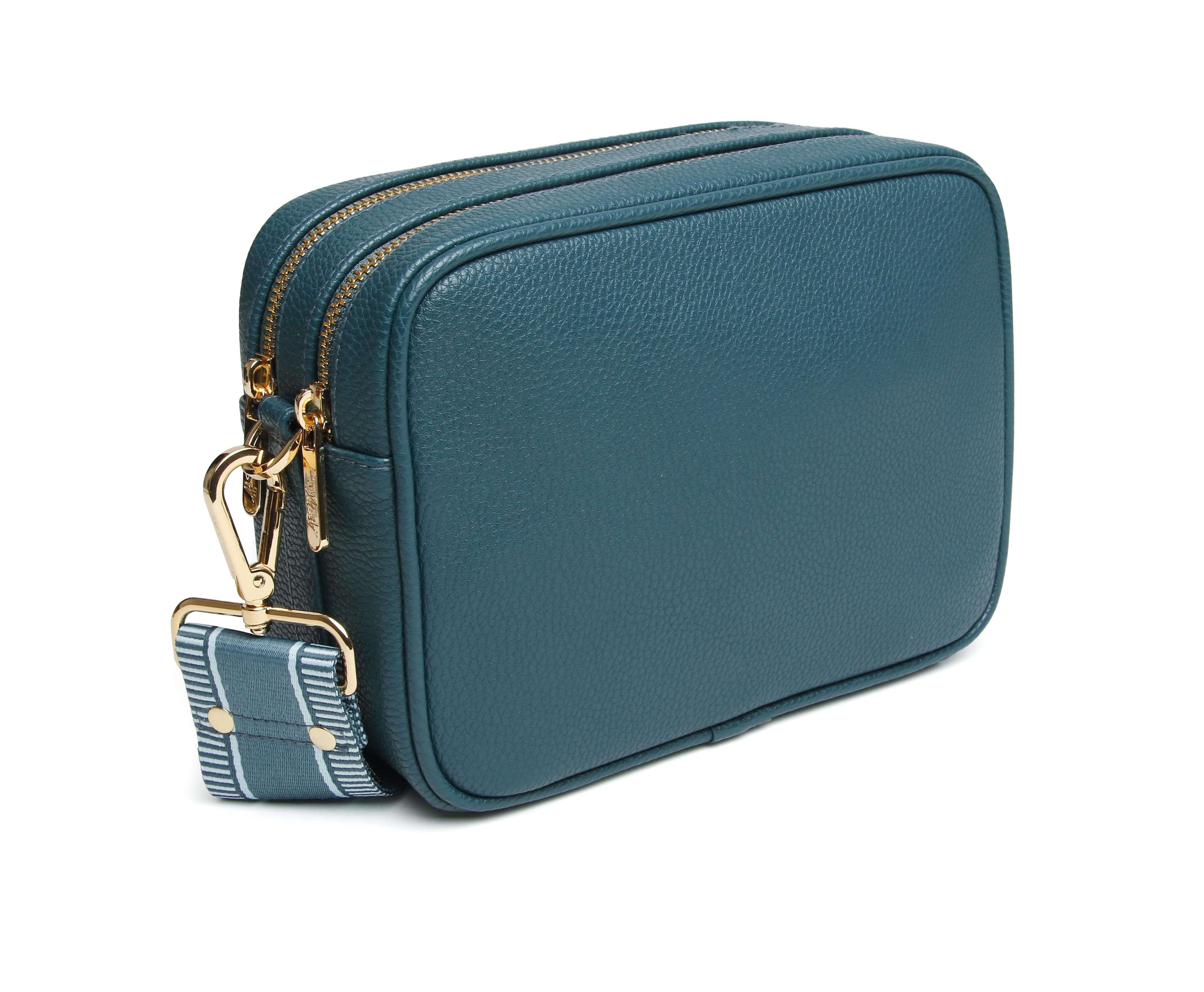 Soho DZ Crossbody Bag In Teal