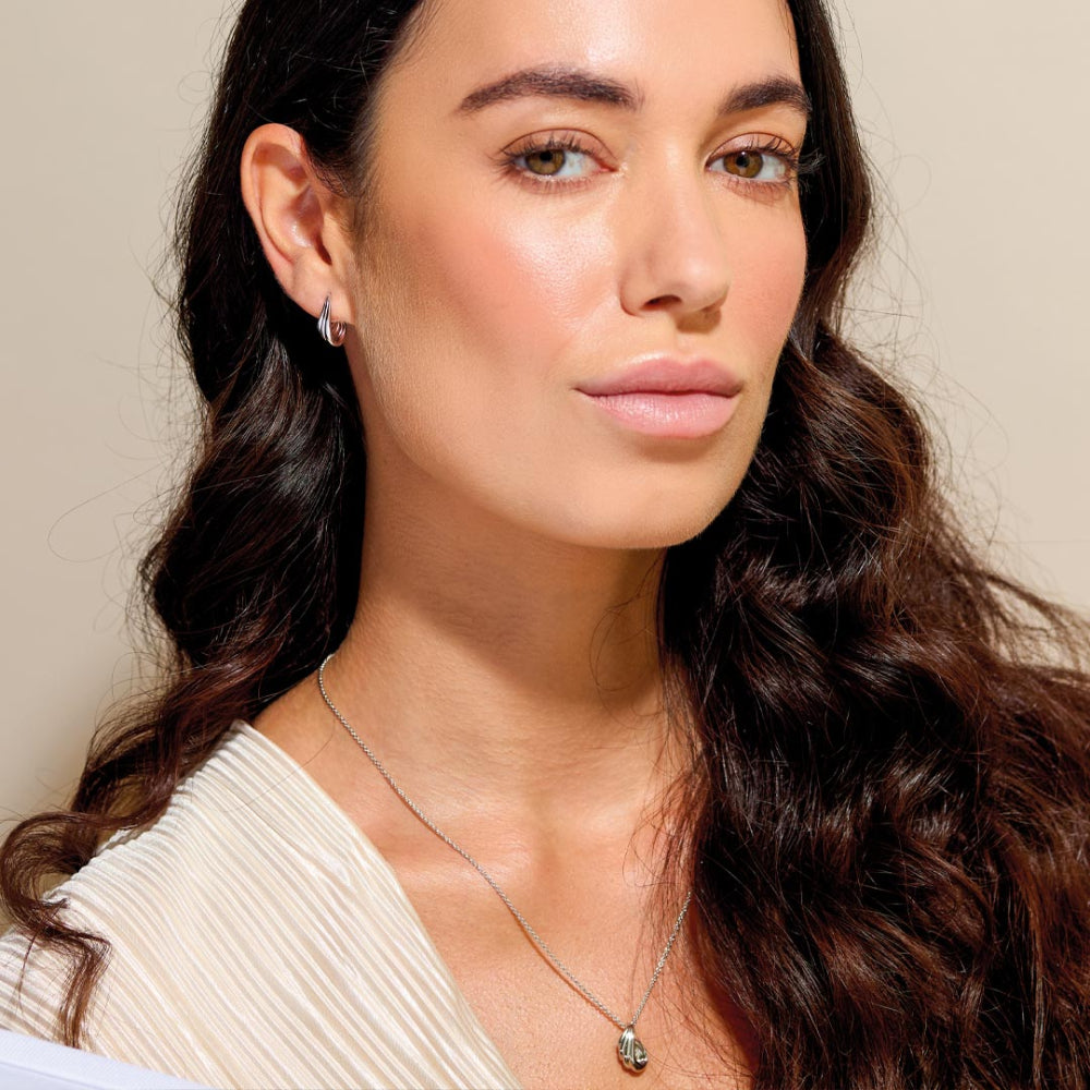 Oceane Shell Wave Hoop Earrings