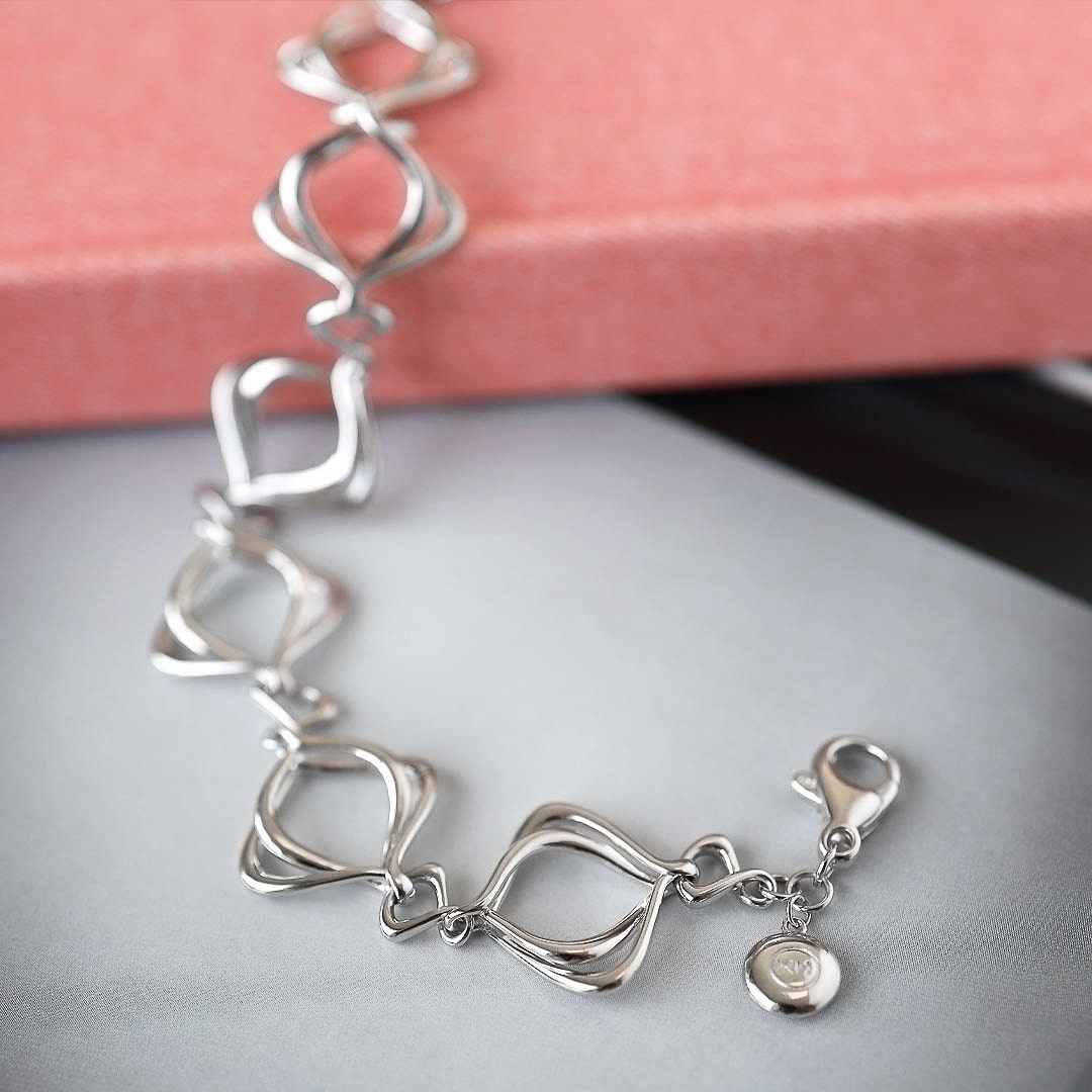 Alicia Entwined Link Bracelet