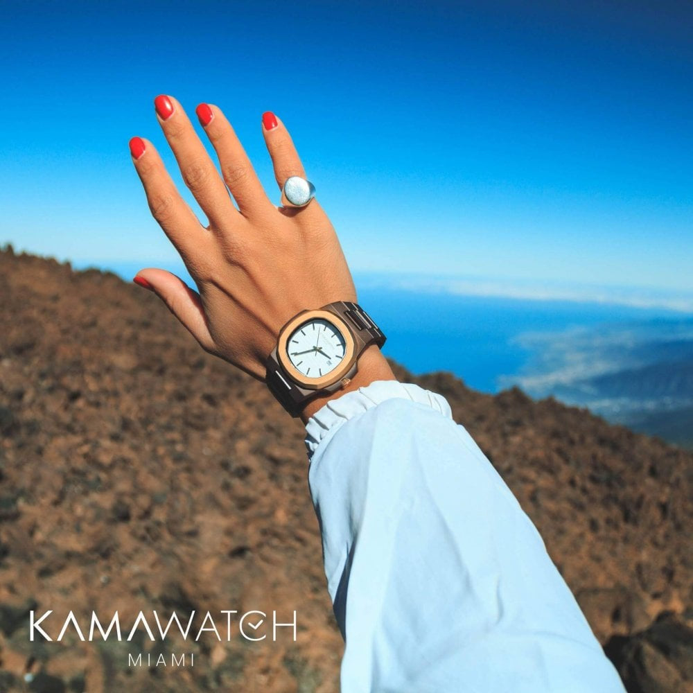 Vintage Pegaso Grey & White Strap Wristwatch