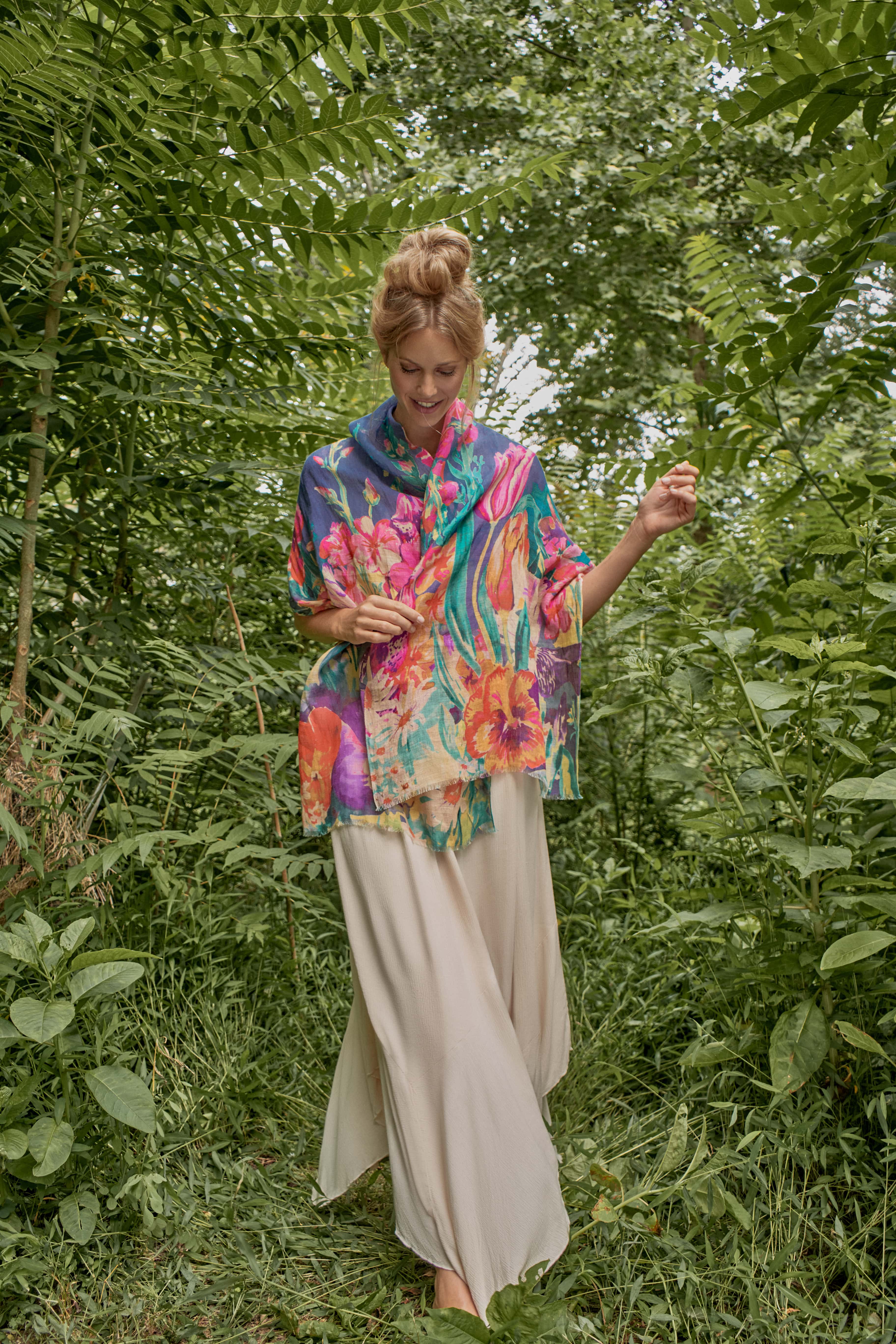 Impressionist Garden Linen Print Scarf - Indigo