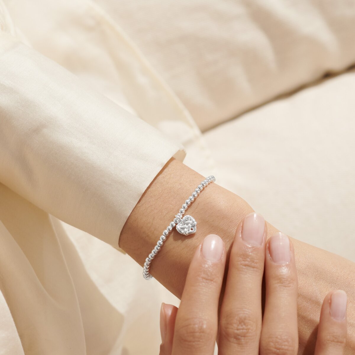 A Little 'Friendship Is A Knot That Cannot Be Untied' Silver Plated Bracelet