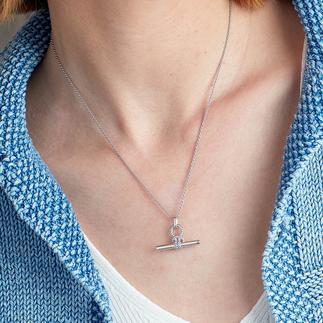 Marina Rope Knot T-Bar Grande Necklace