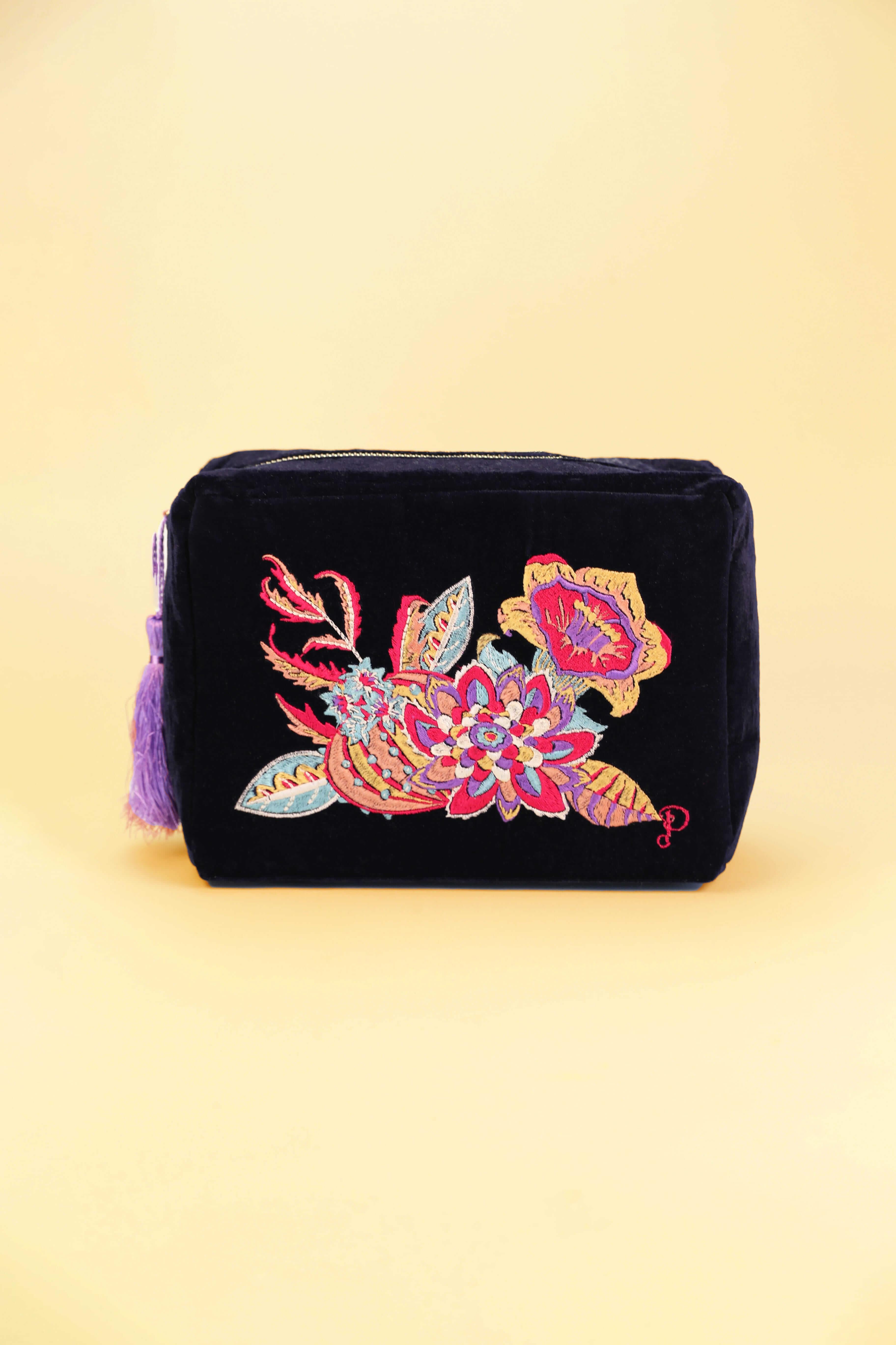 Fantasy Floral Velvet Wash Bag - Navy