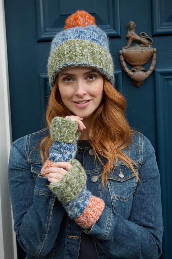 Berlin Bobble Beanie Blue