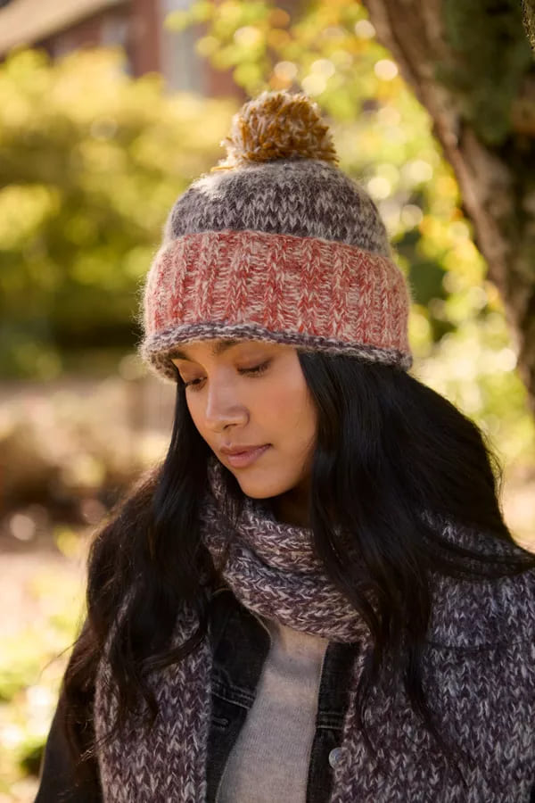 Berlin Bobble Beanie Earth