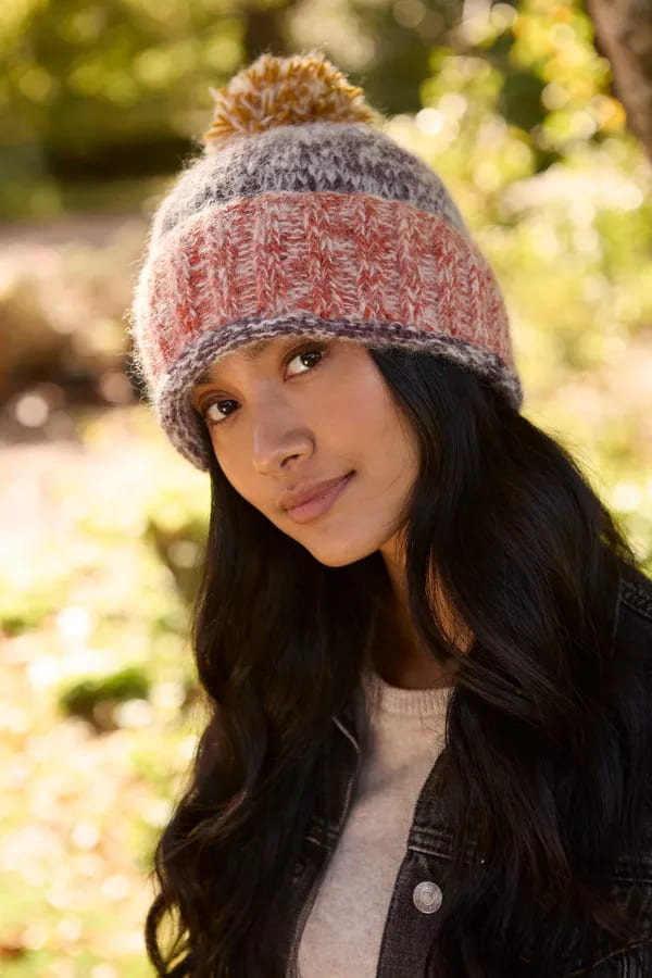 Berlin Bobble Beanie Earth