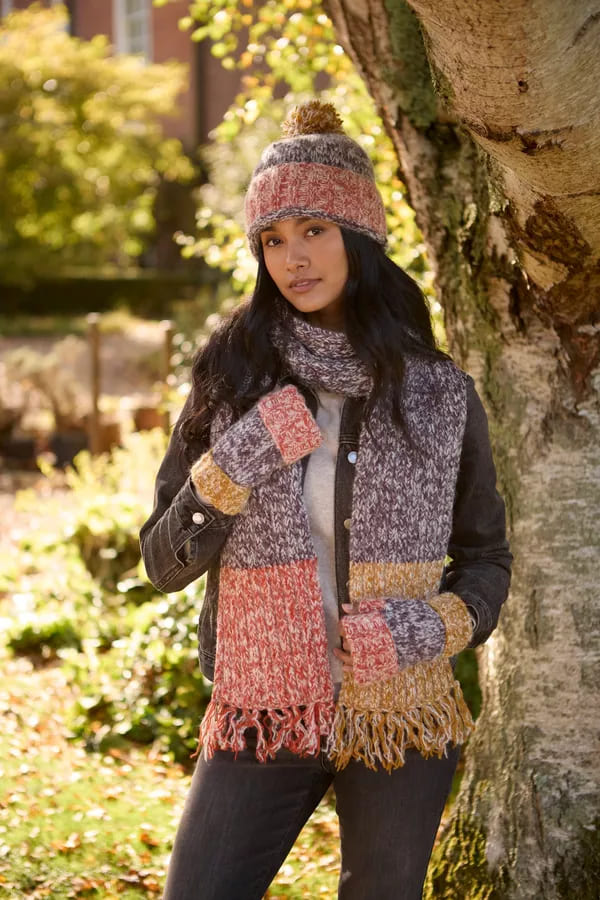 Berlin Scarf Earth