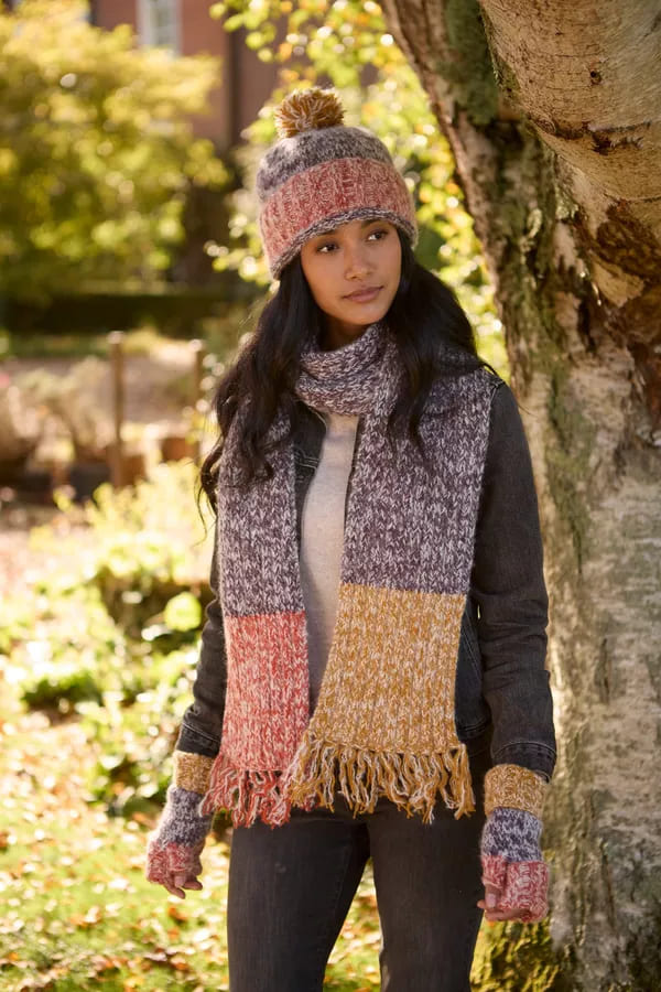 Berlin Scarf Earth