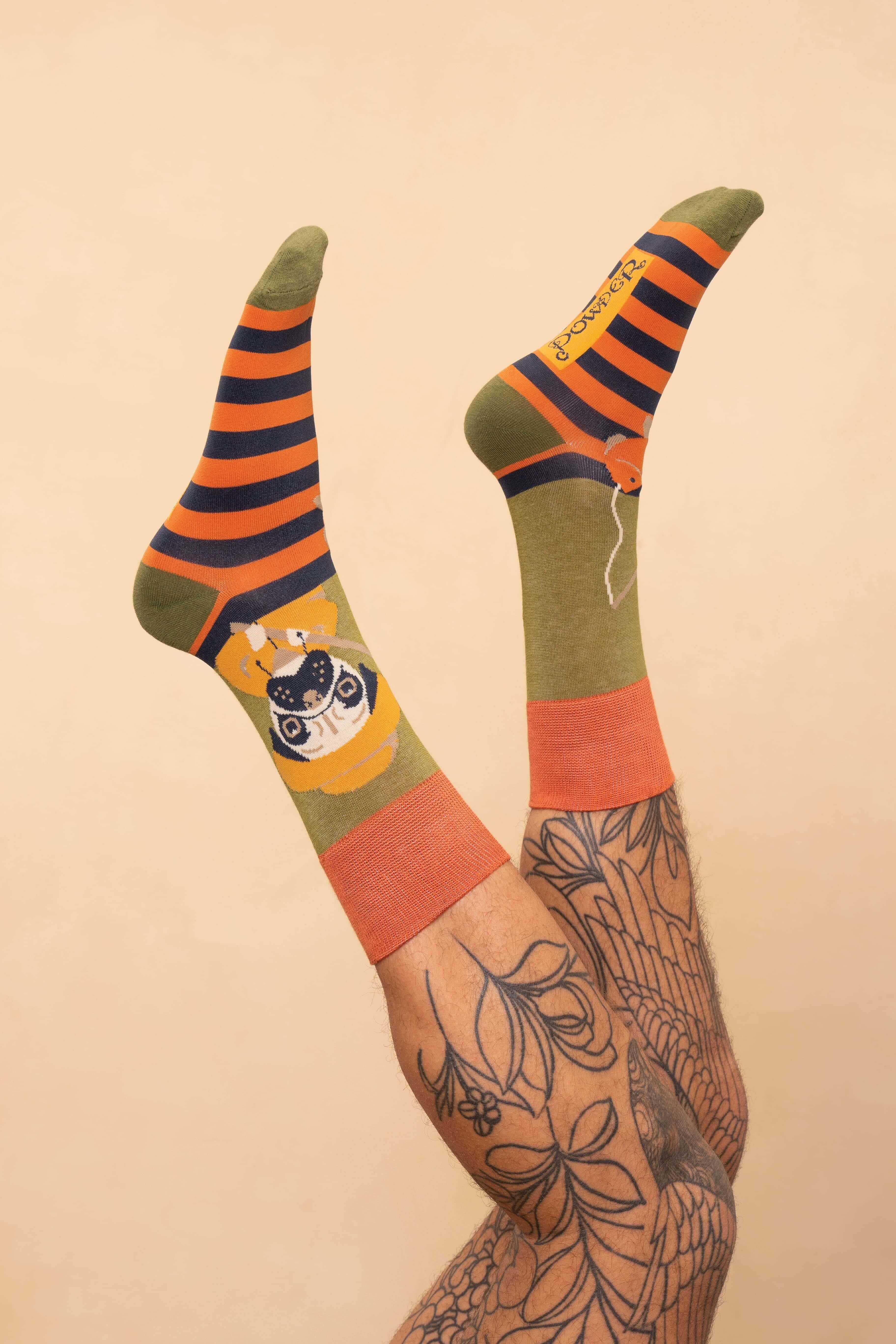 Fisherman Pug Men's Socks