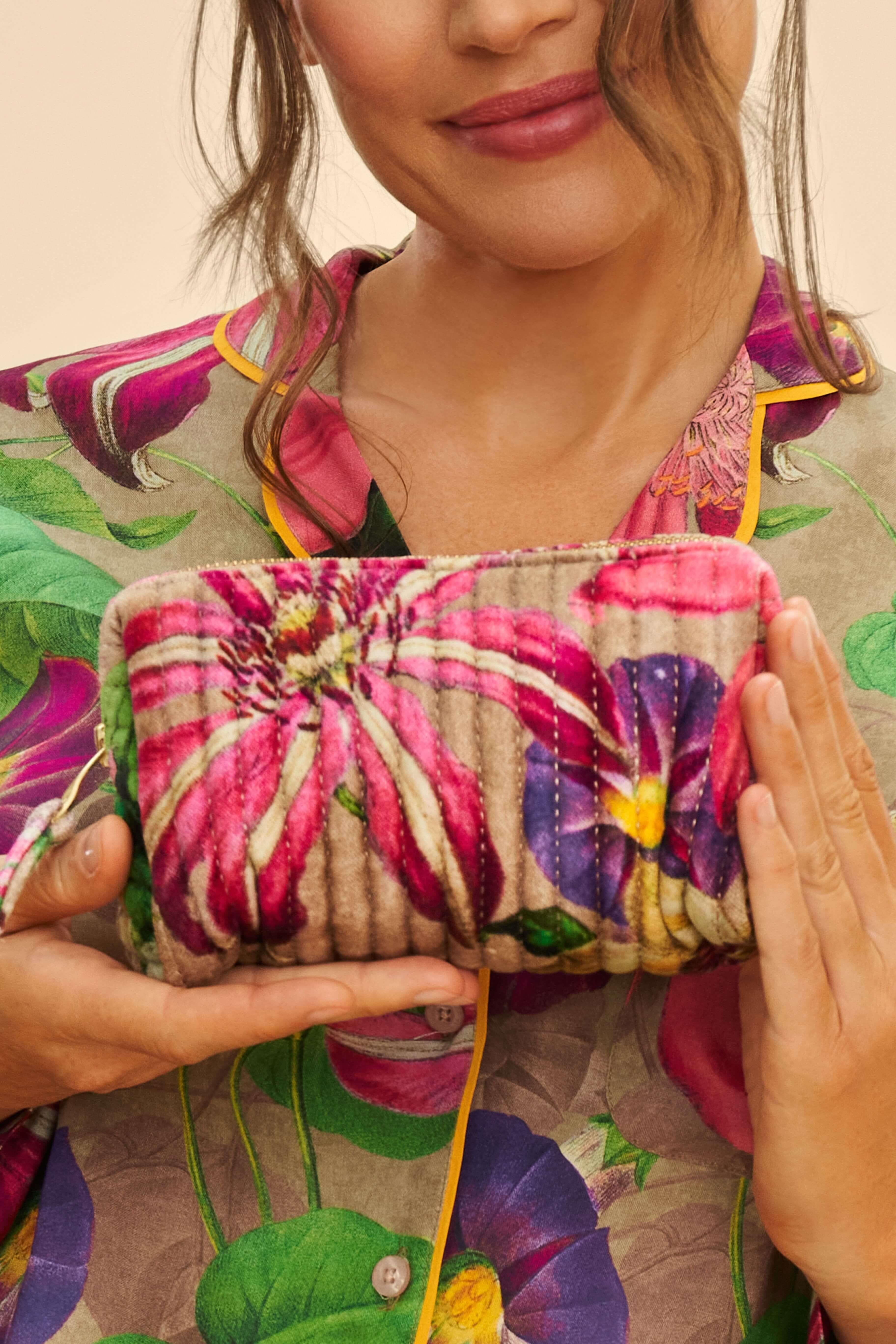 Small Quilted Vanity Bag - Oversized Botanicals
