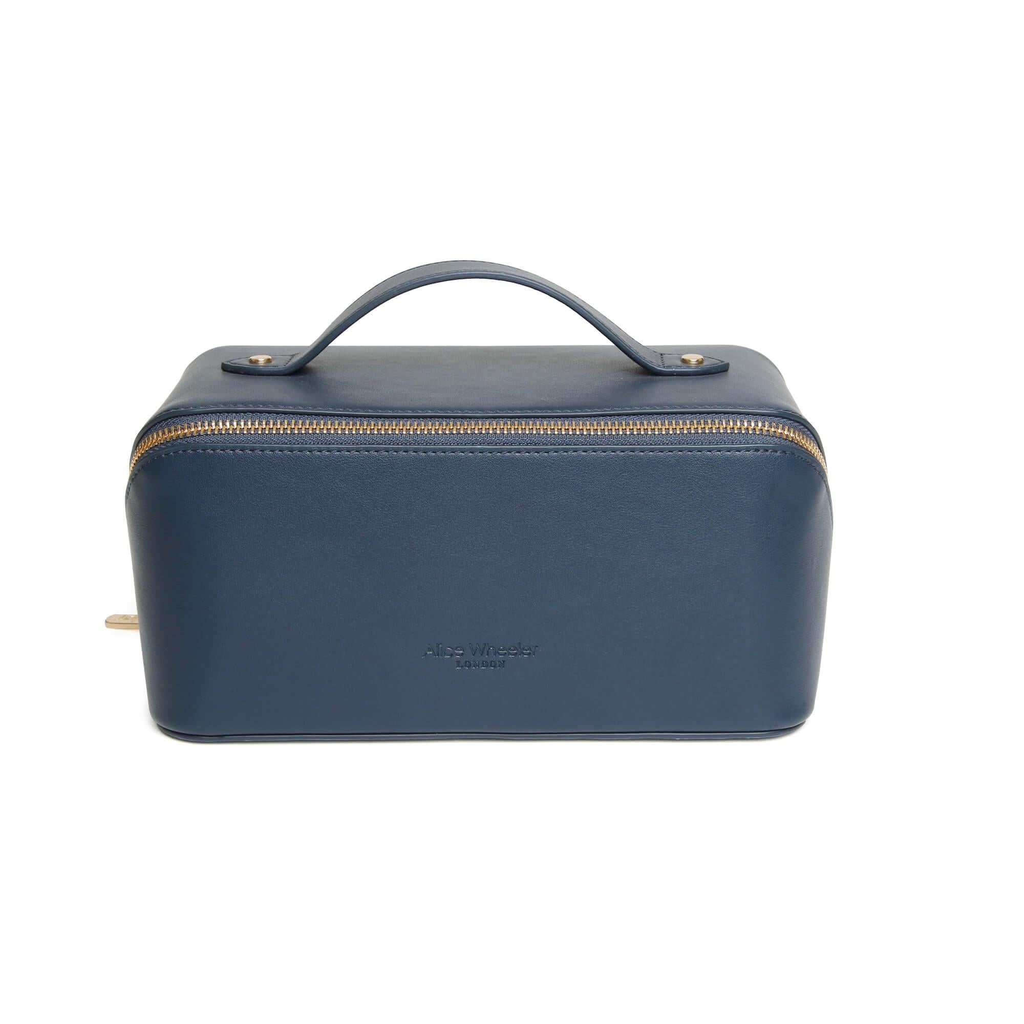 London Train Case In Navy