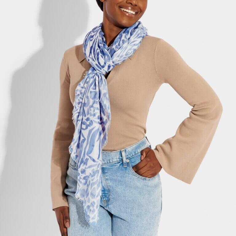 Animal Printed Scarf White / Blue