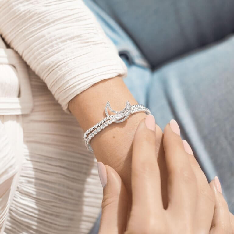 Lila Lustre | Moon | Silver | Bracelet | 17.5cm Stretch