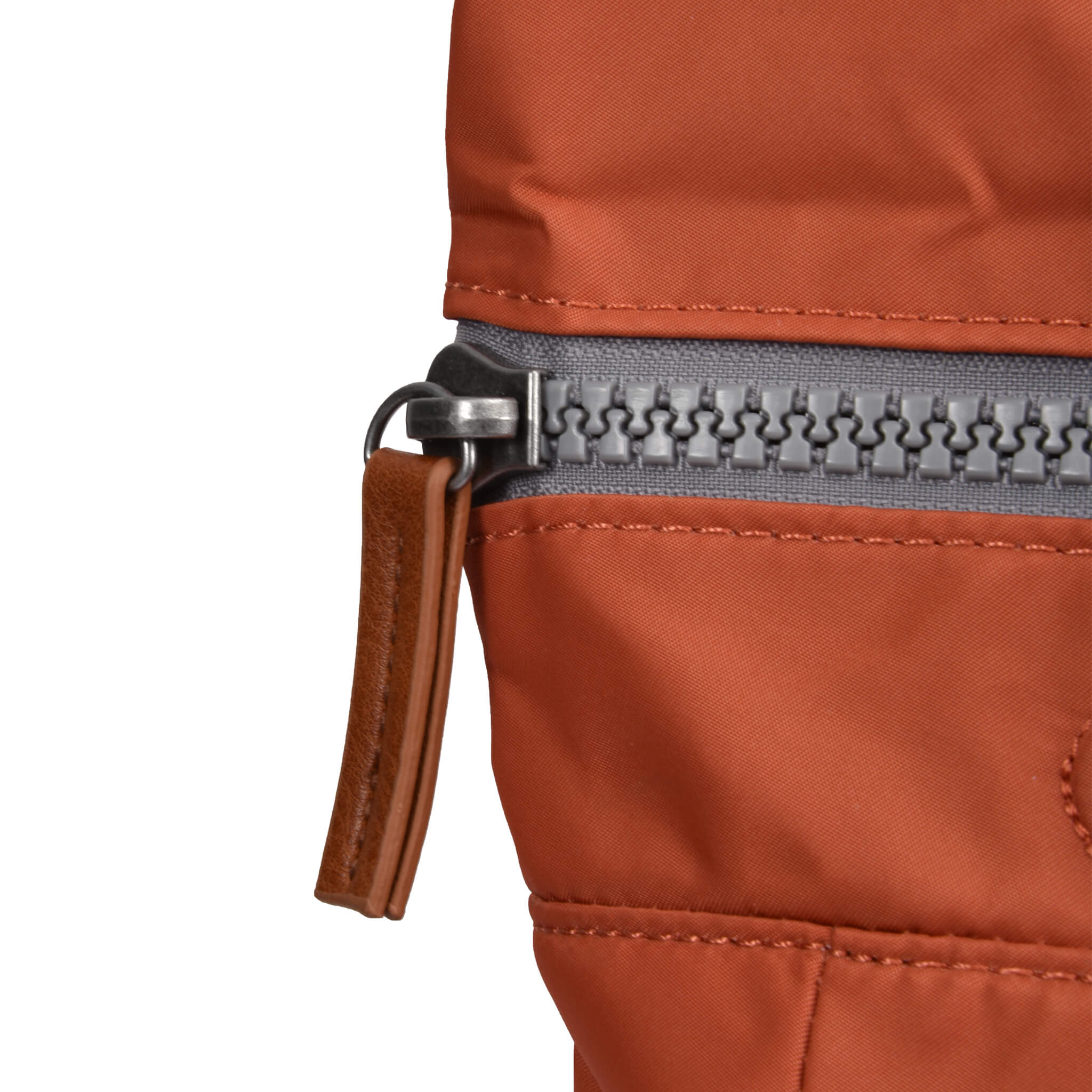 Canfield B Medium Sustainable Nylon Ginger