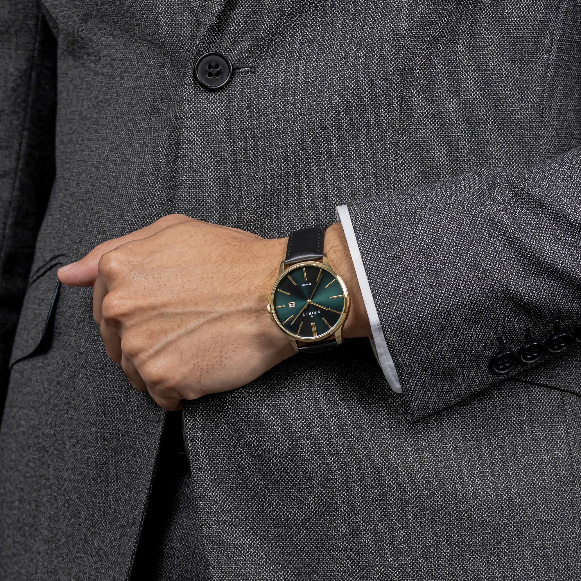 Gents Classic Polished Gold Leather Watch in Black