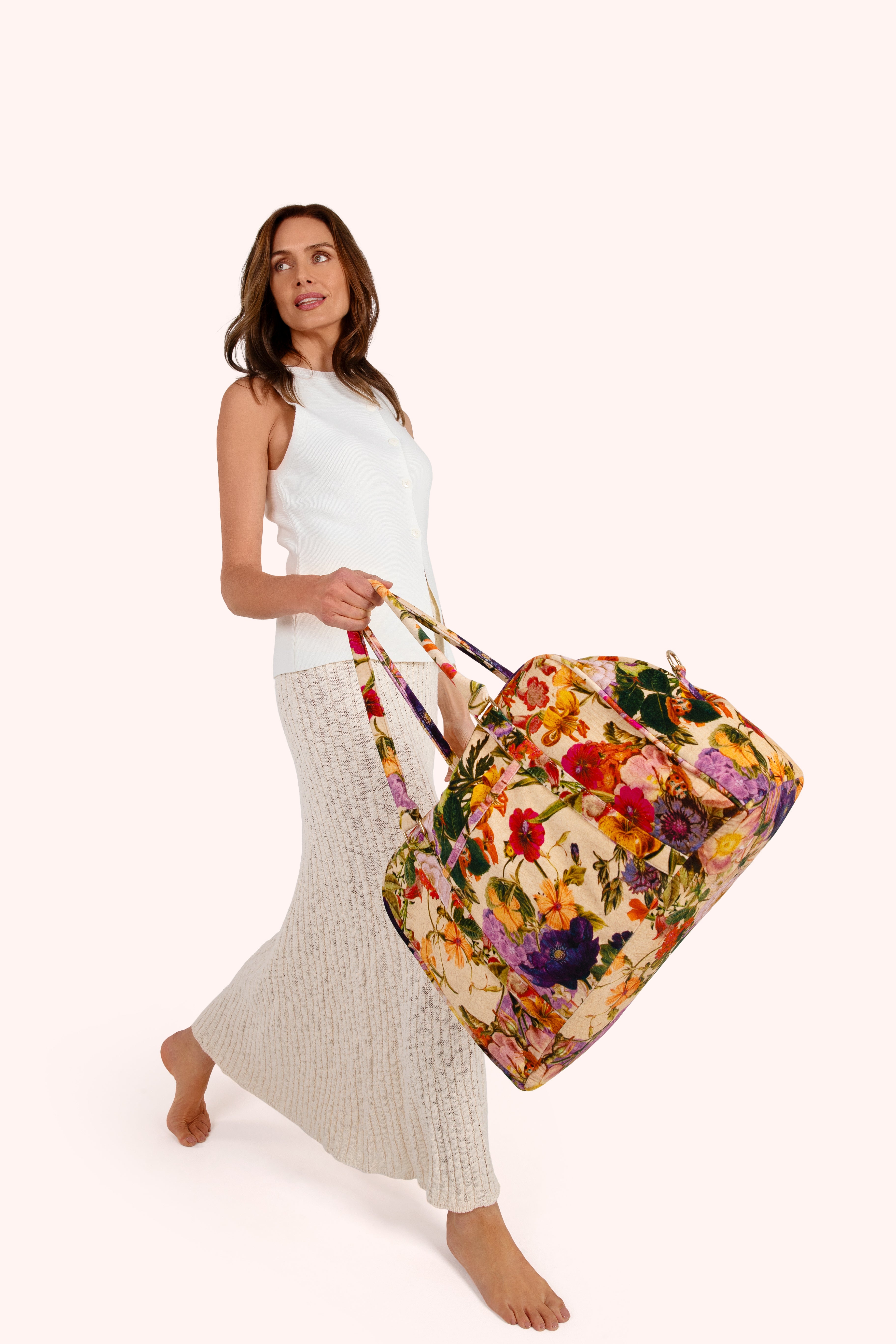 Luxe Weekender Bag In Cream Posy