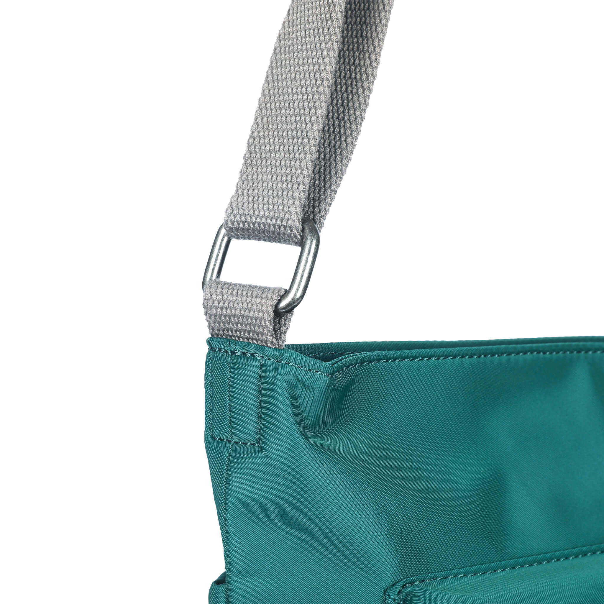 Kennington B Medium Sustainable Nylon Teal