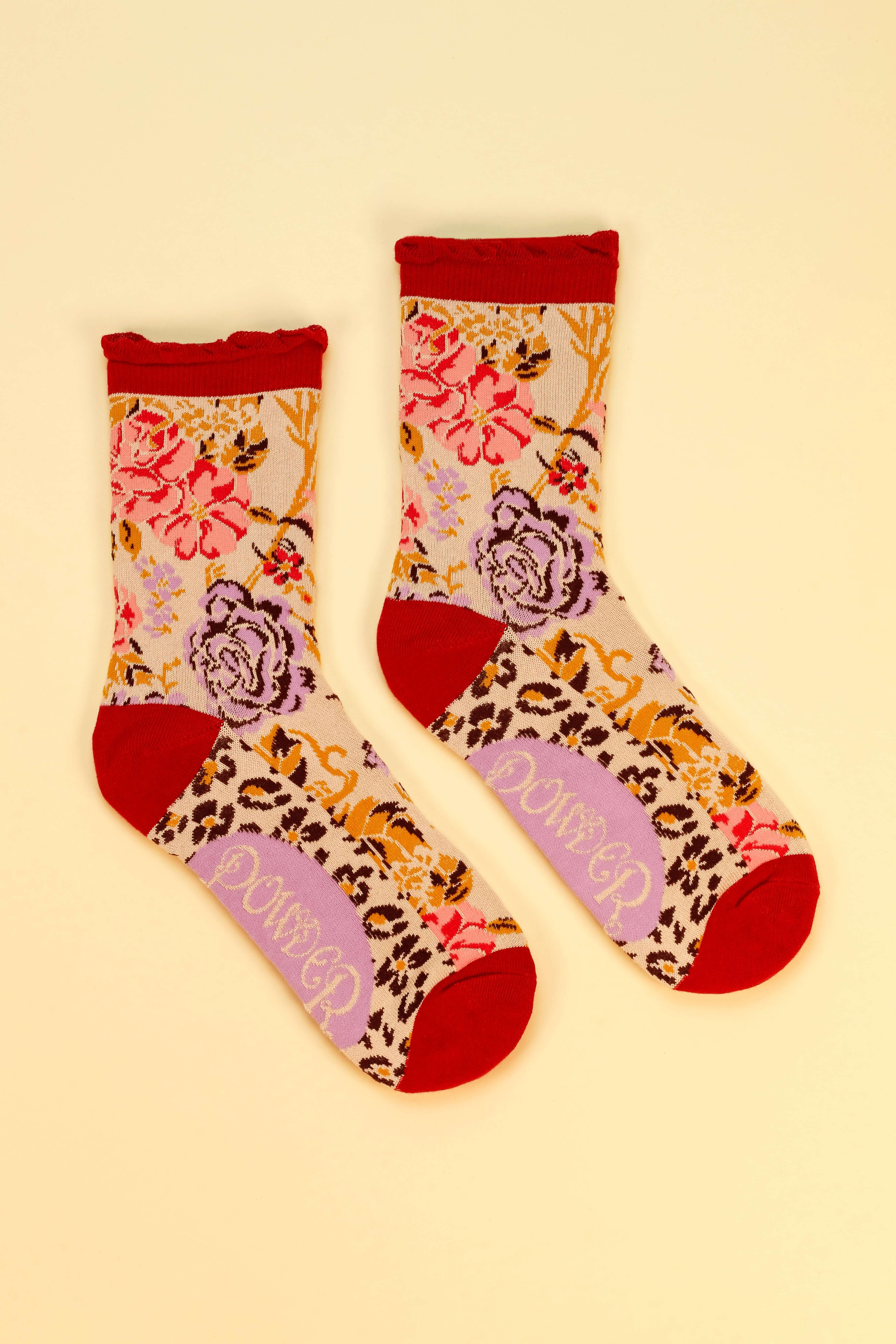 Floral Stencil Ankle Socks- Stone