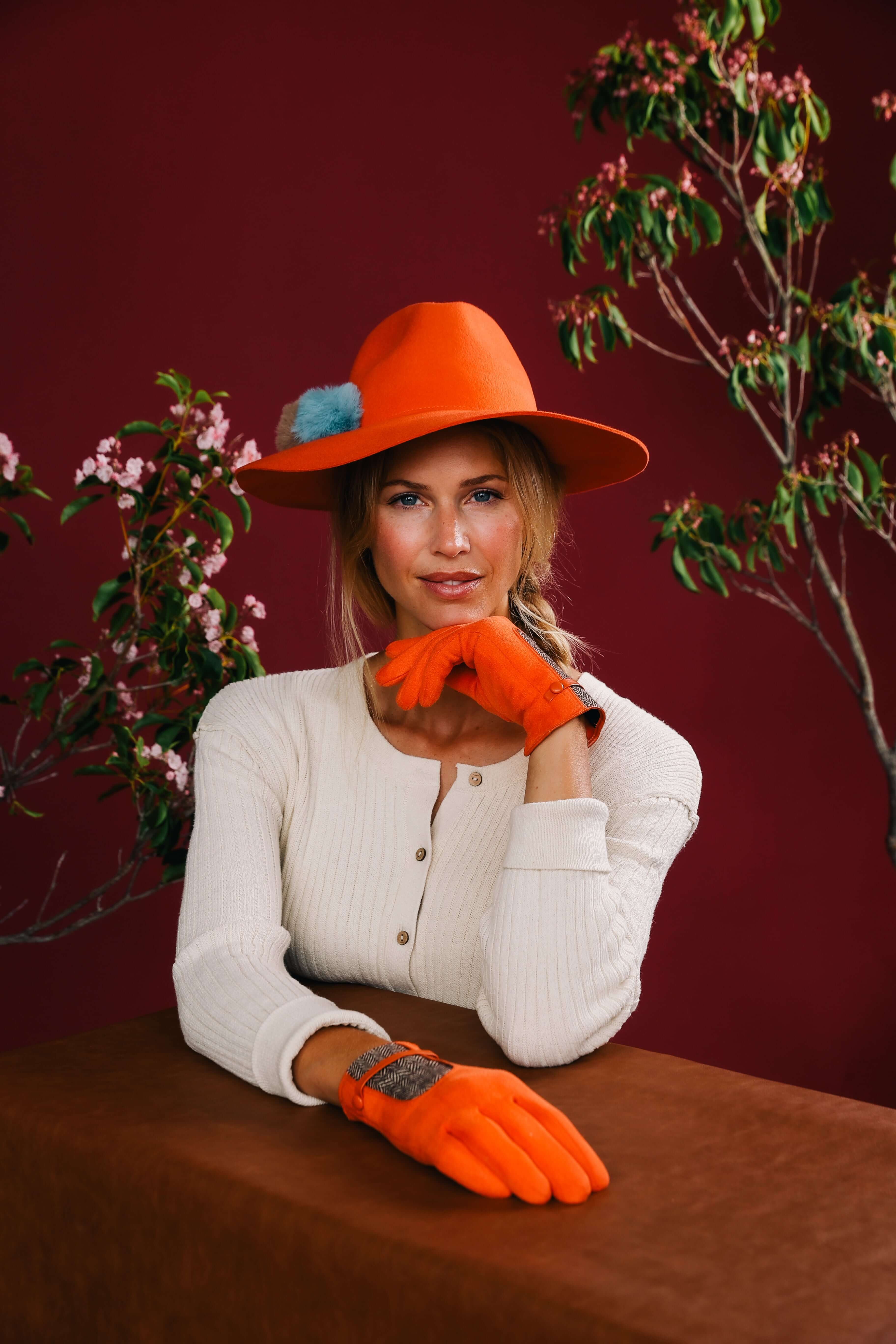 Genevieve Gloves- Tangerine