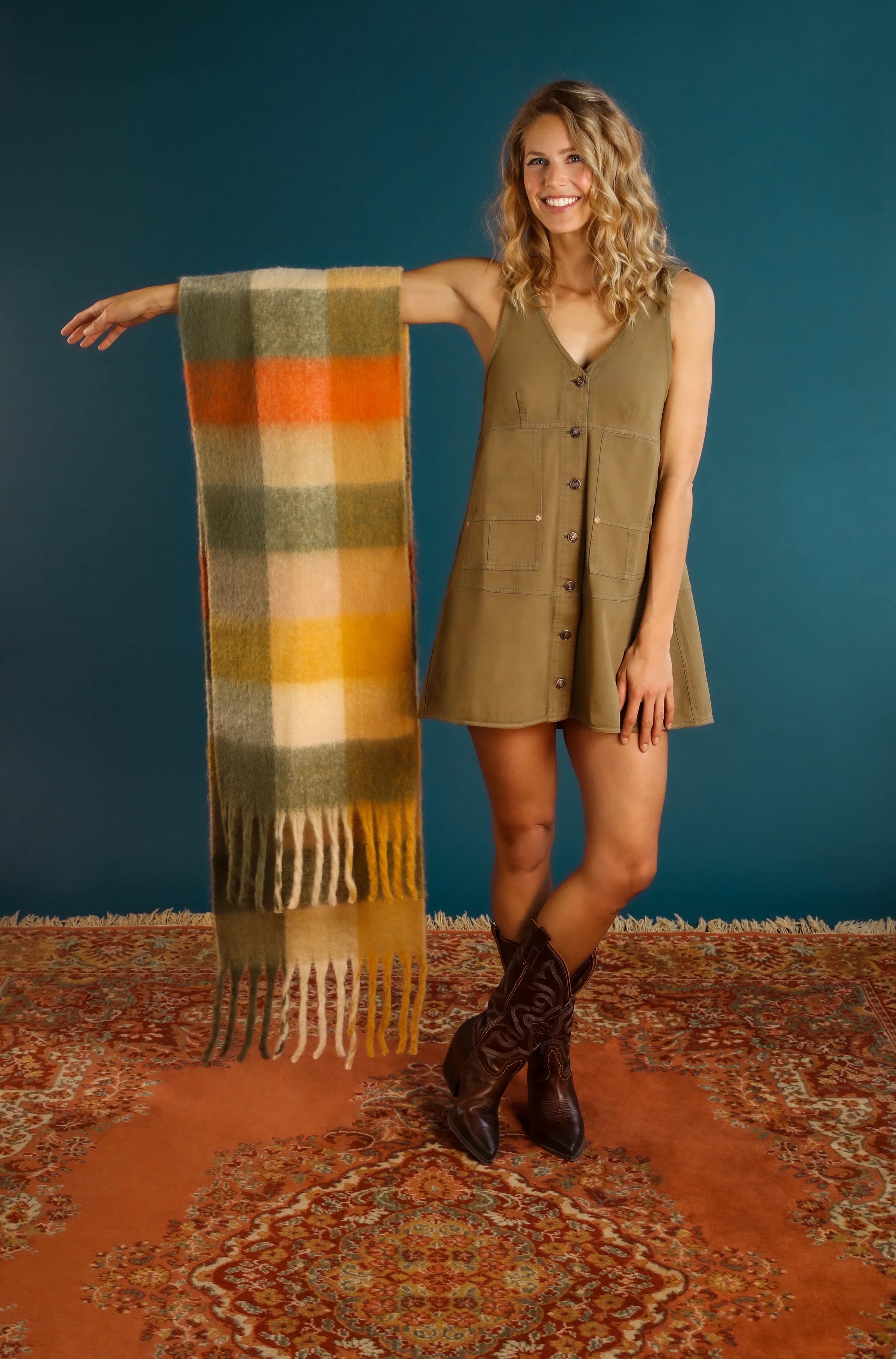 Maddie Cosy Scarf - Tangerine/Sage