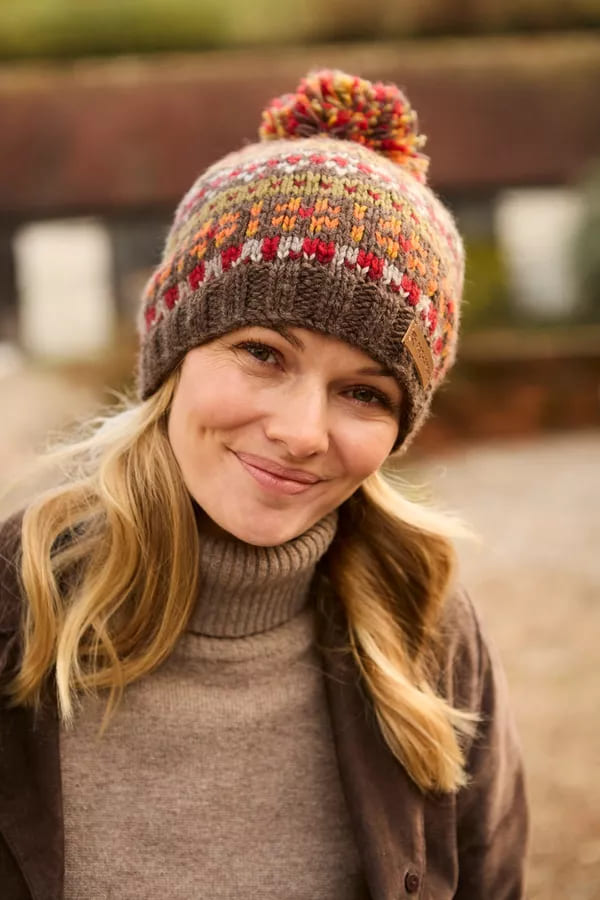 Inveraray Bobble Beanie (Pure Merino) Earth