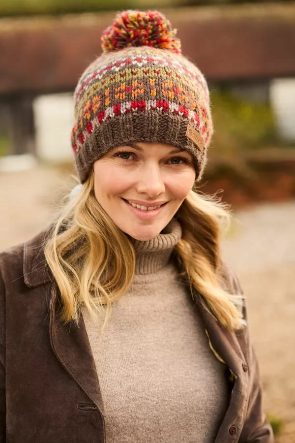 Inveraray Bobble Beanie (Pure Merino) Earth