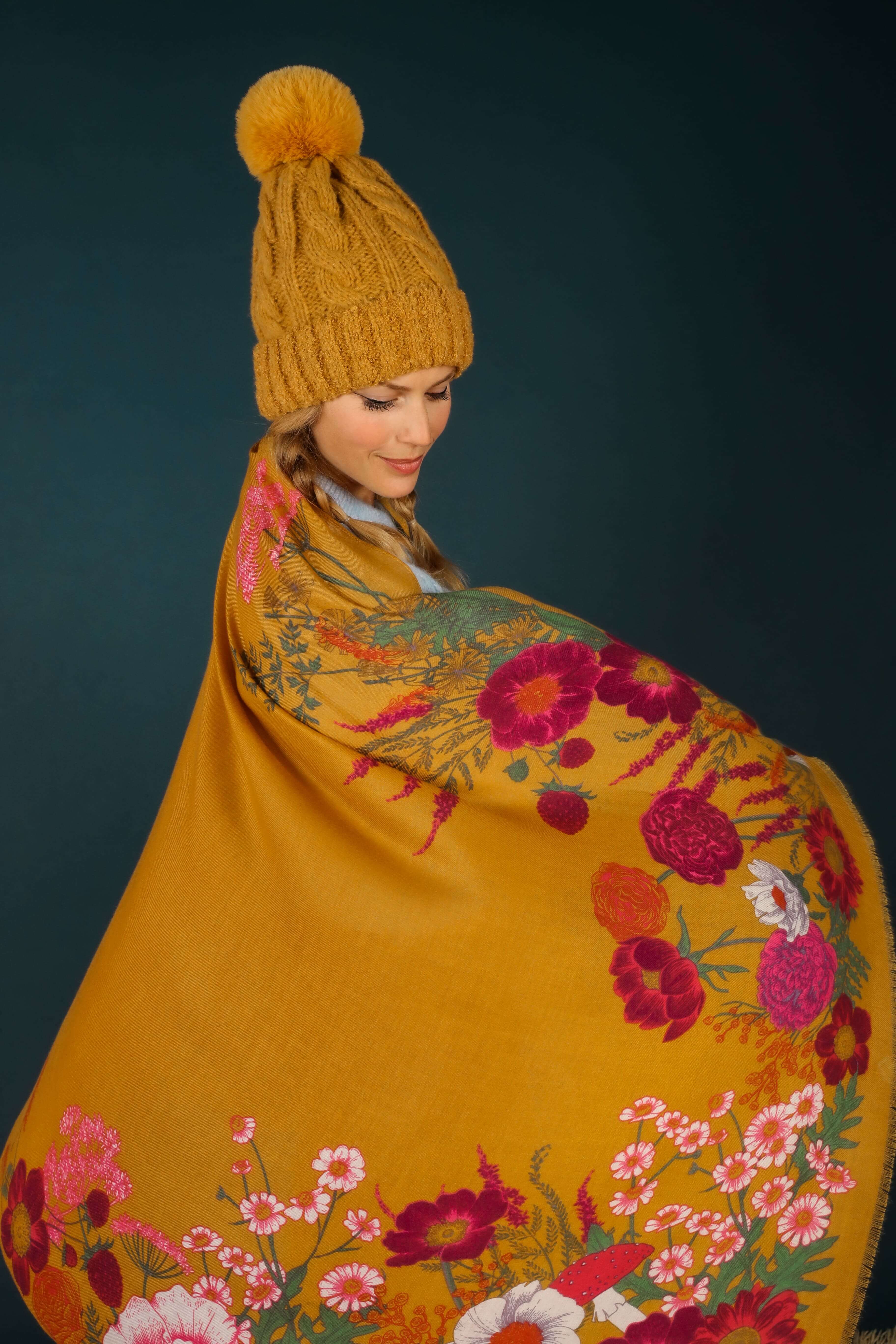 Freya Bobble Hat -Mustard