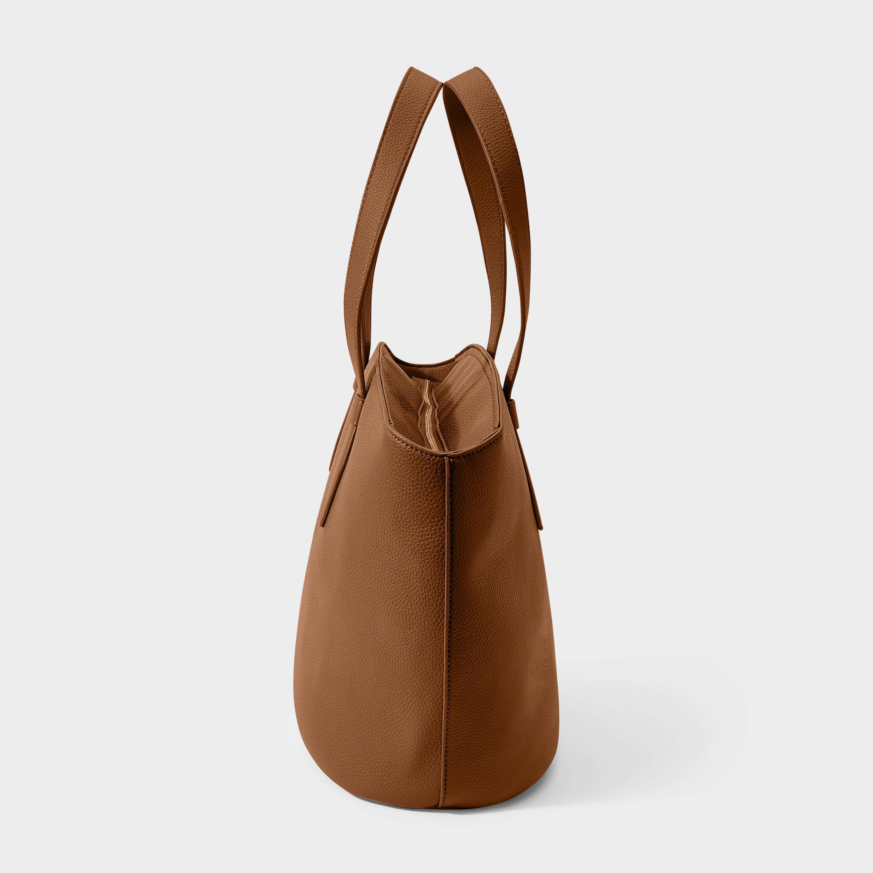 Hanna Shoulder Bag | Cognac | 31 X 49 X 21cm