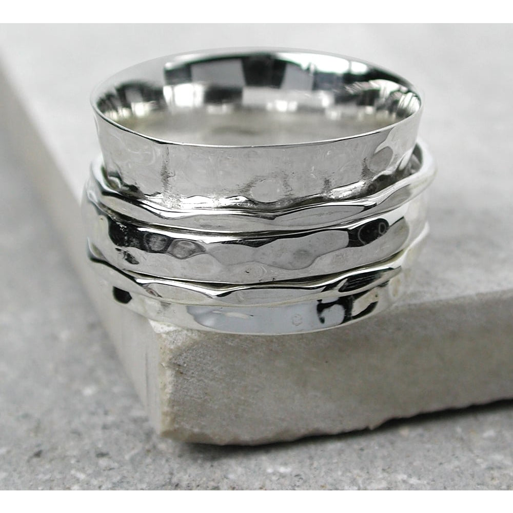 Simple Hammered Spinning Ring