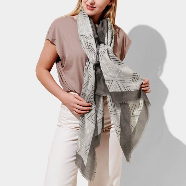 Geometric Star Scarf | Grey/Silver
