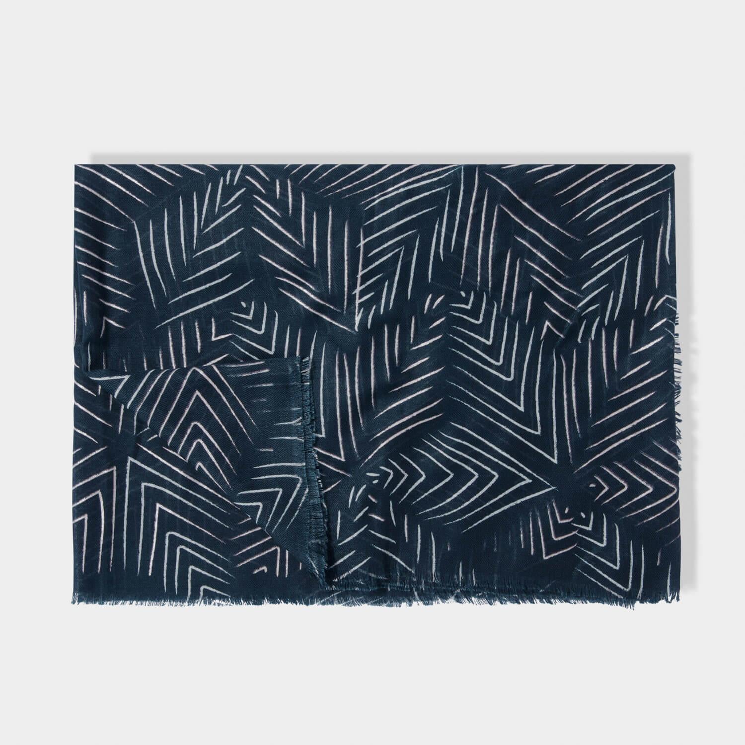 Geometric Star Metallic Scarf in Navy