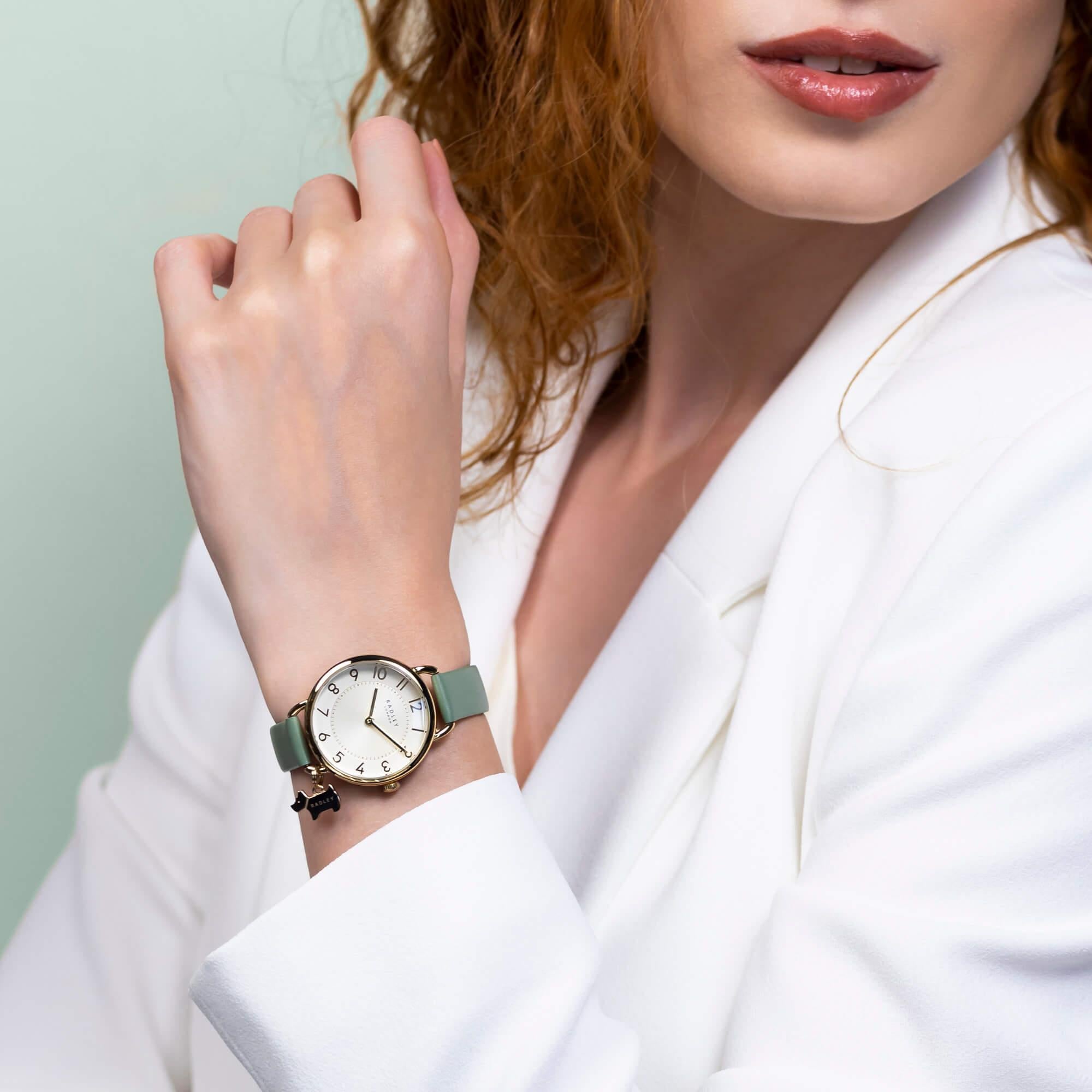 Gold Plated Open Shoulder Case Jade Strap Watch