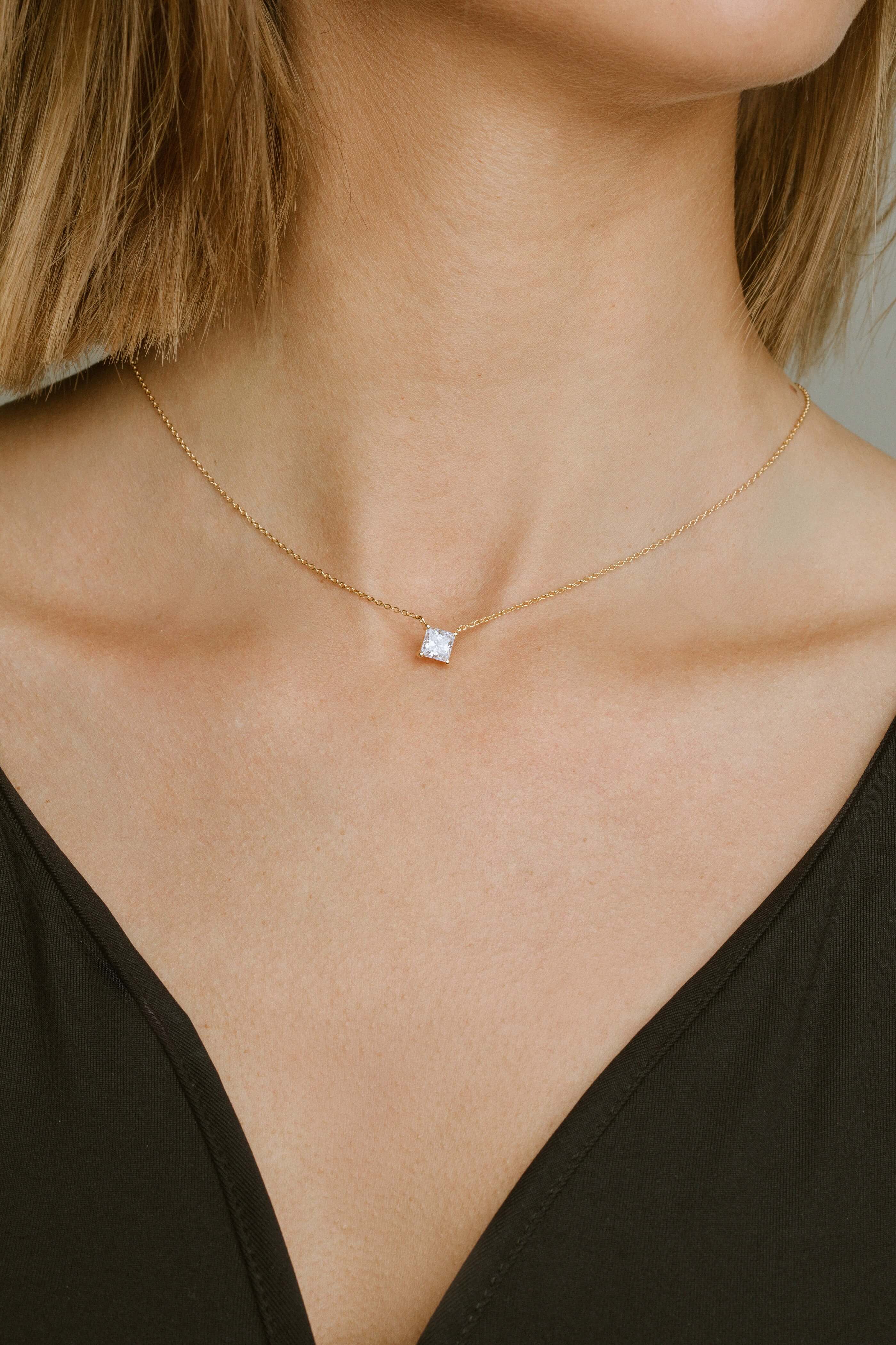 Ellera Quadrato Necklace In 18k Gold Plated With White Zirconia