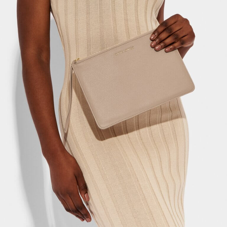 Isla Pouch Soft Tan