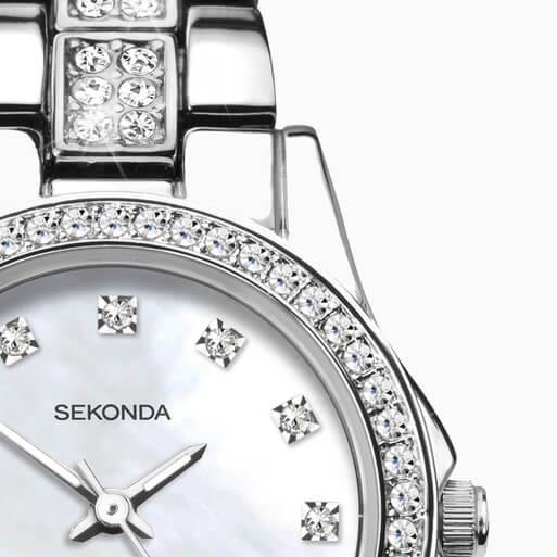 Silver Case & Alloy Bracelet With White Dial Ladies Watch