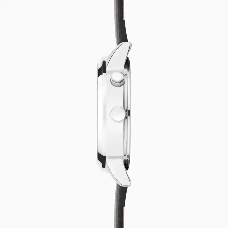 Easy Reader Silver Case White Dial With Black Leather Strap Men's Watch