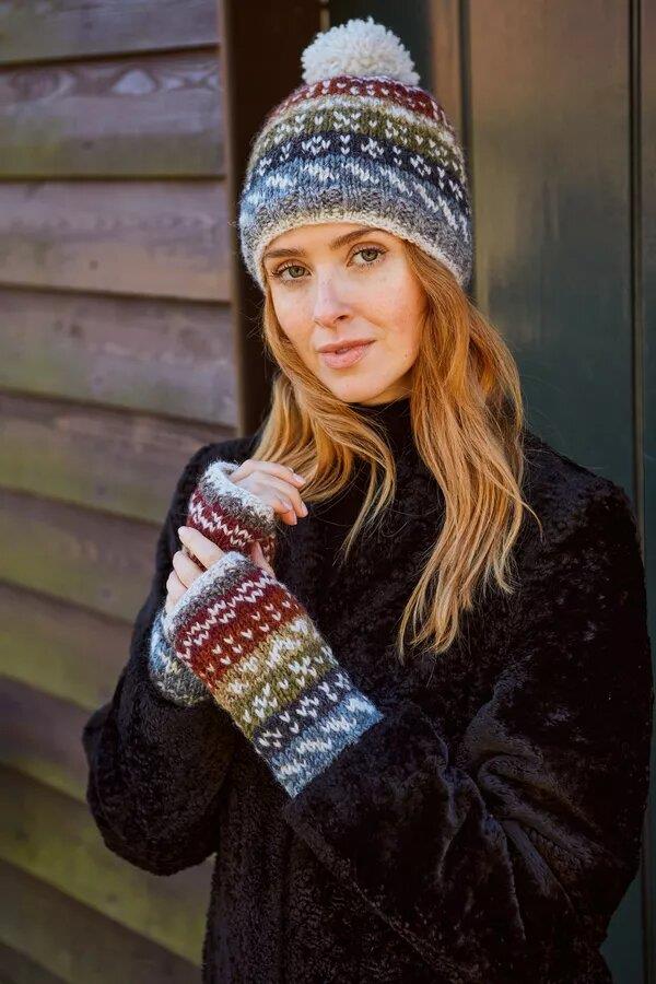 Helmsdale Bobble Beanie