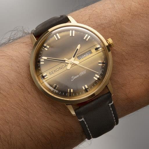 Gold Case With Gold Dial & Black Leather Strap Men's Heritage Watch