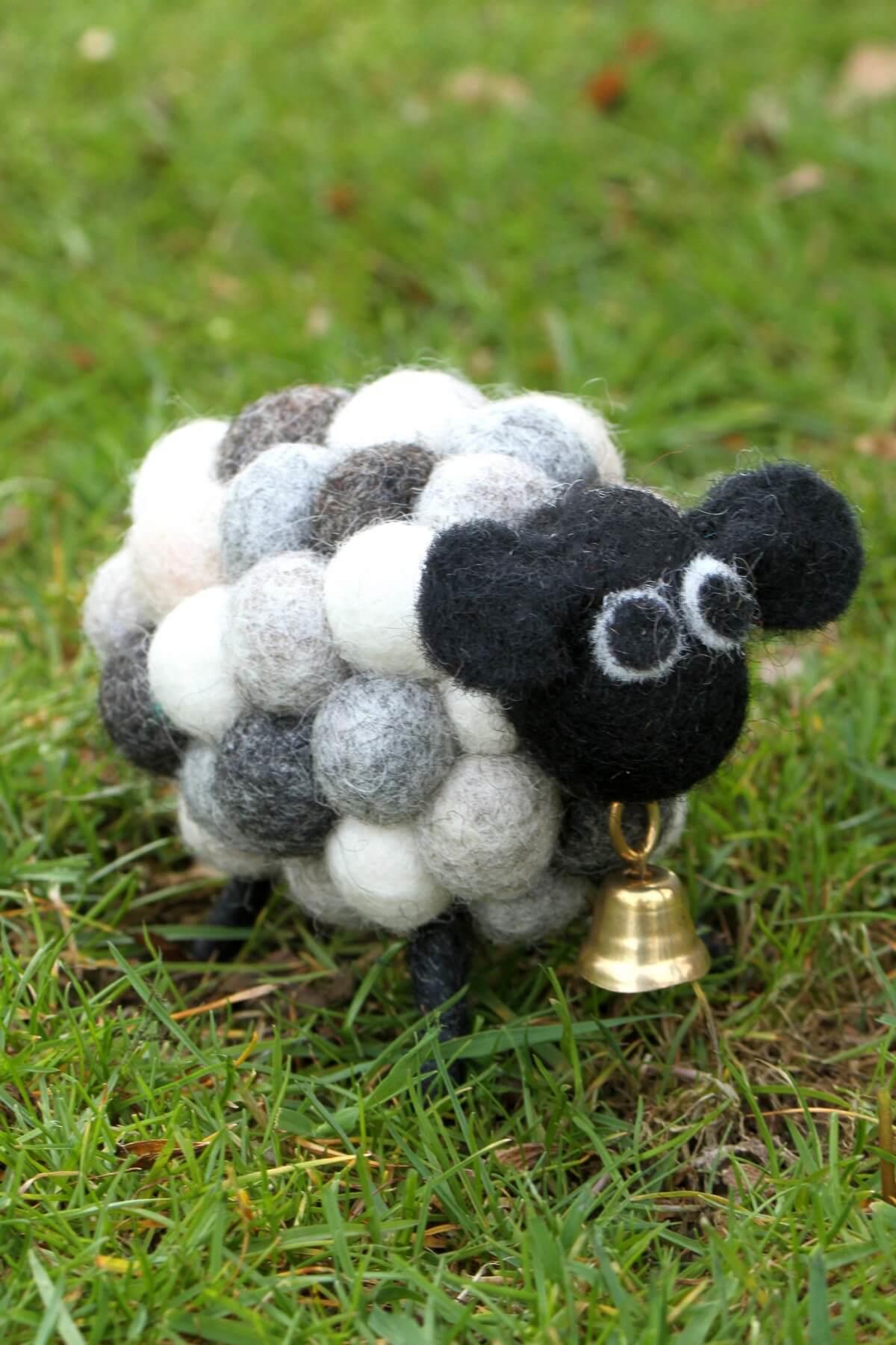 Helen The Herdi Bobbly Lamb Decoration