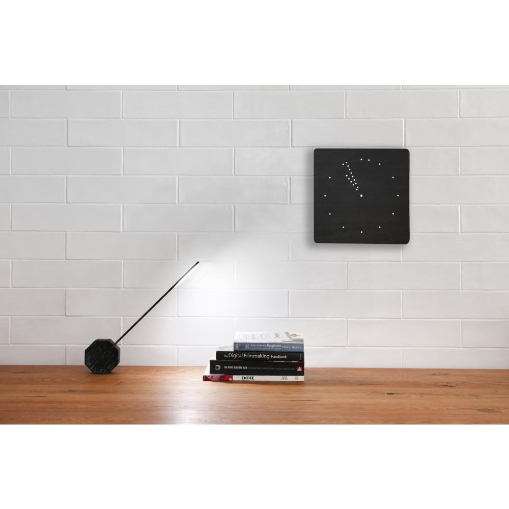 Analogue Black Click Clock