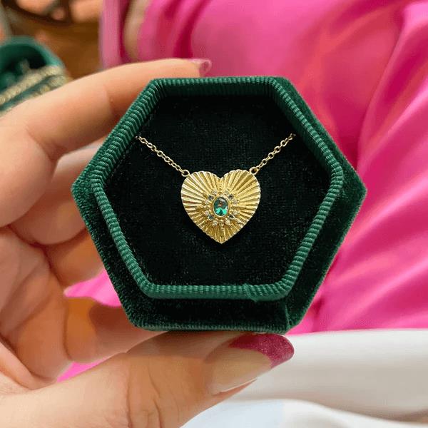 Luna Fluted Heart North Star Necklace In Emerald CZ & Gold